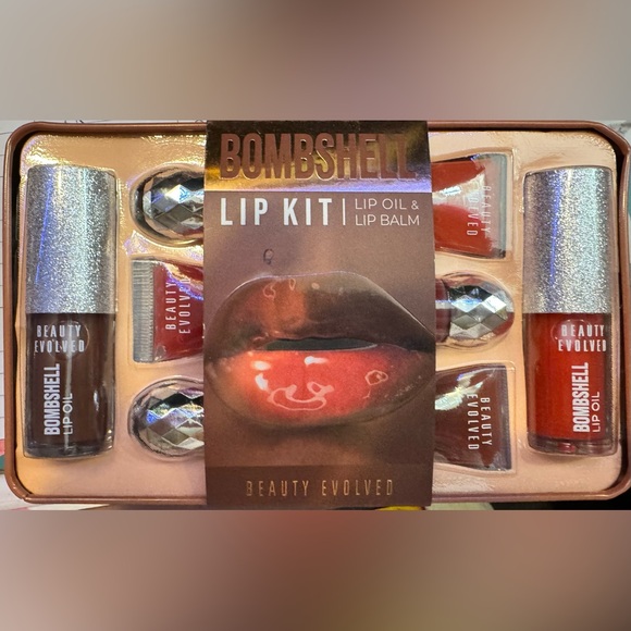 Beauty Evolved Other - Beauty Evolved Lip Kit - Red and Brown